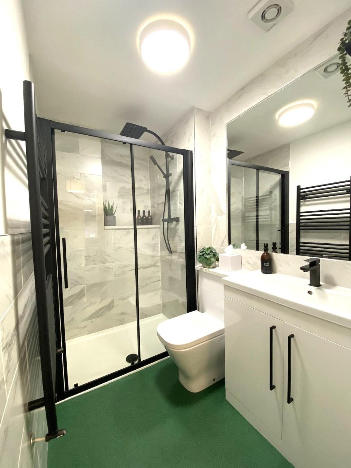 Boutique Chapel Apartment Within City Walls Chester Dış mekan fotoğraf