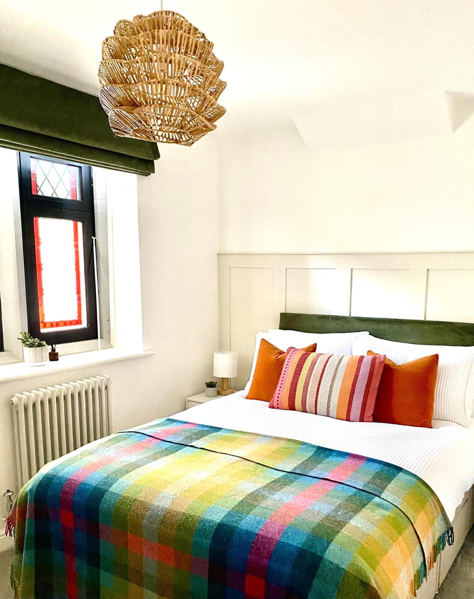 Boutique Chapel Apartment Within City Walls Chester Dış mekan fotoğraf